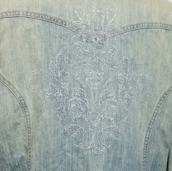 Vintage Wrangler Women's Washed Denim Jean Jacket, 100% Cotton, size XXL - Picture 10 of 11